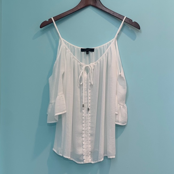 BE COOL Los Angeles White Flowy Shirt - Picture 1 of 4